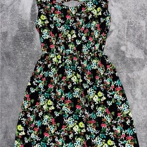 Fire Los Angeles floral dress women’s size extra small with pockets